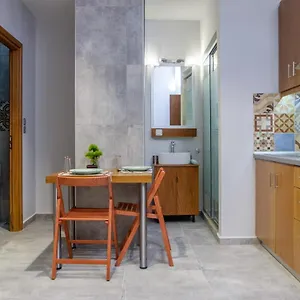 https://old-town-boutique-apart-studios-rethymno.rethymnohotels.net