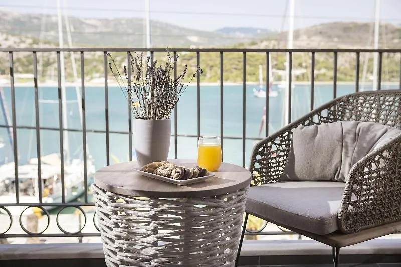 Aparthotel Argostoli Marina Suites