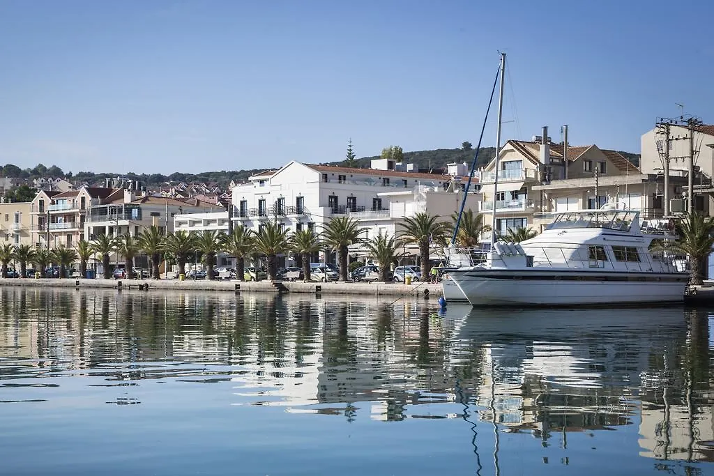 Aparthotel Argostoli Marina Suites